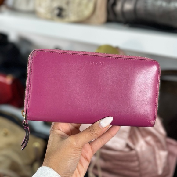 Accessories - Gucci Long Wallet